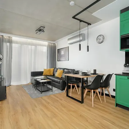 New Wagrowska With 2 Free Parking Places And Balcony In By Renters * Poznań
