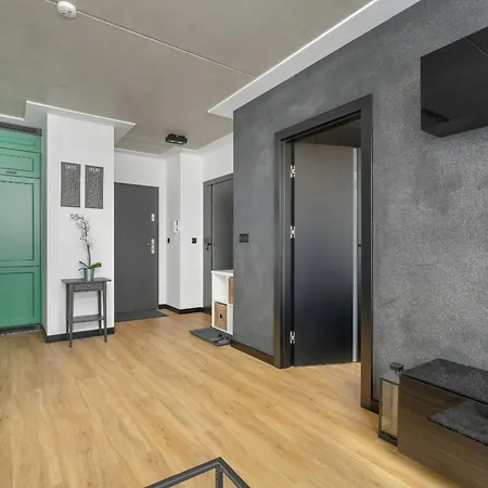 New Wagrowska With Balcony In By Renters * Poznan