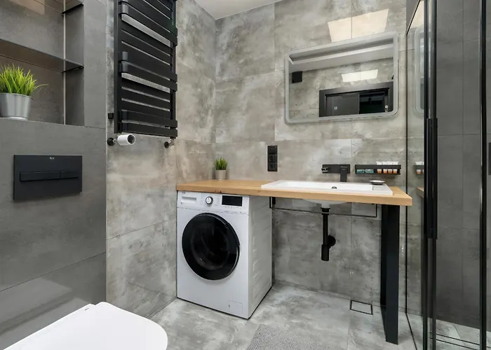 New Wagrowska With 2 Free Parking Places And Balcony In By Renters 아파트 포즈난