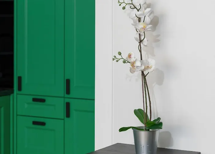 New Wagrowska With 2 Free Parking Places And Balcony In By Renters 아파트