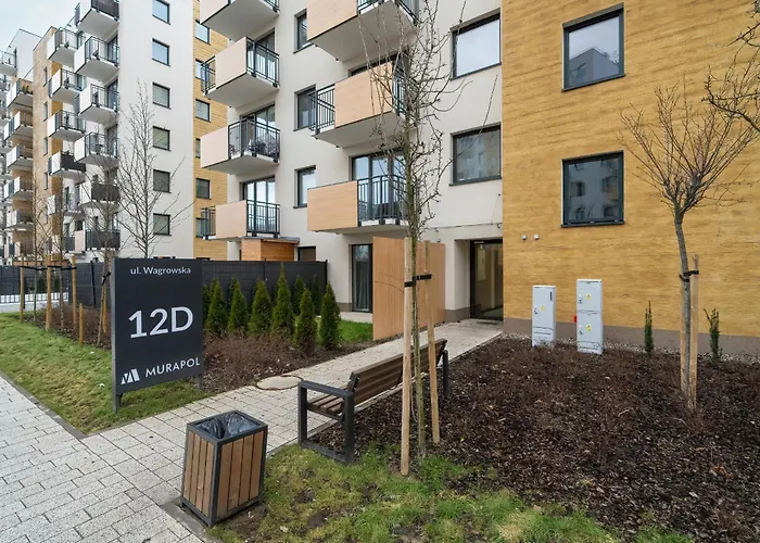 아파트 New Wagrowska With 2 Free Parking Places And Balcony In By Renters 포즈난