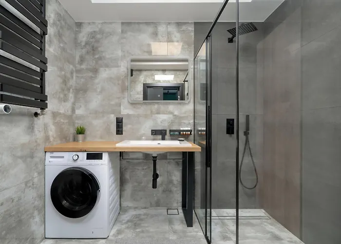 아파트 New Wagrowska With 2 Free Parking Places And Balcony In By Renters 포즈난