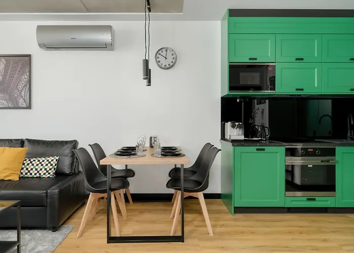 아파트 New Wagrowska With 2 Free Parking Places And Balcony In By Renters *