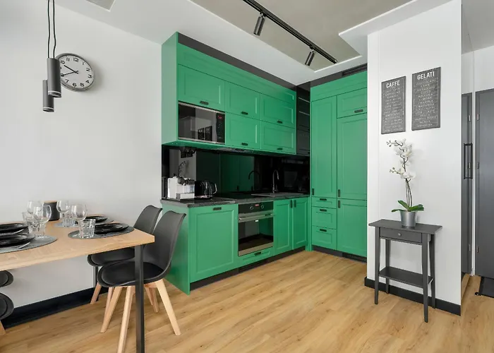 New Wagrowska With 2 Free Parking Places And Balcony In By Renters 아파트